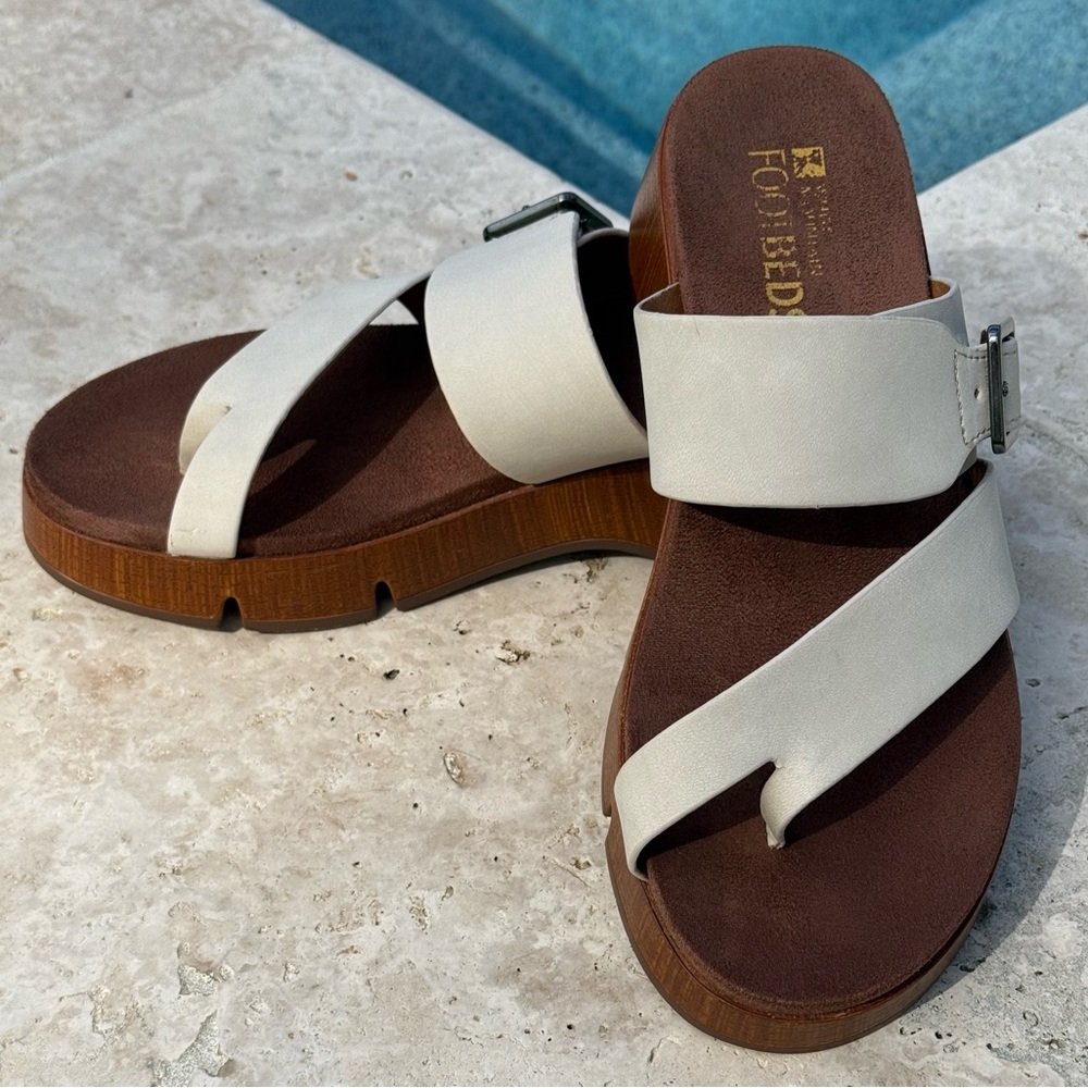 White Mountain Cream and Brown Sandals - Picture 7 of 13